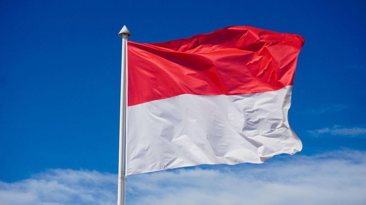 14.	Untuk perempuan atas dasar keyakinannya diperbolehkan menggunakan jilbab;