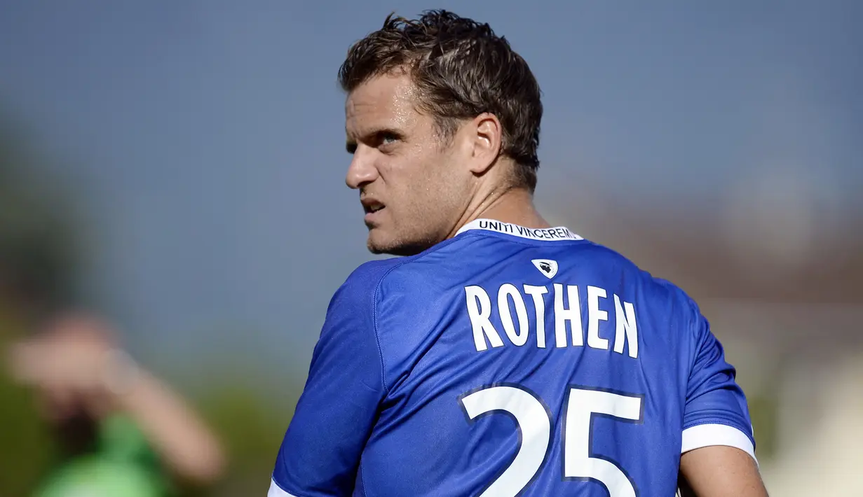 Hal serupa disampaikan mantan penggawa PSG dan Timnas Prancis, Jerome Rothen. Laporte menurutnya adalah sosok oportunis, yang dapat berbuat apa saja sekehendak hatinya. (AFP/Jeff Pachoud)