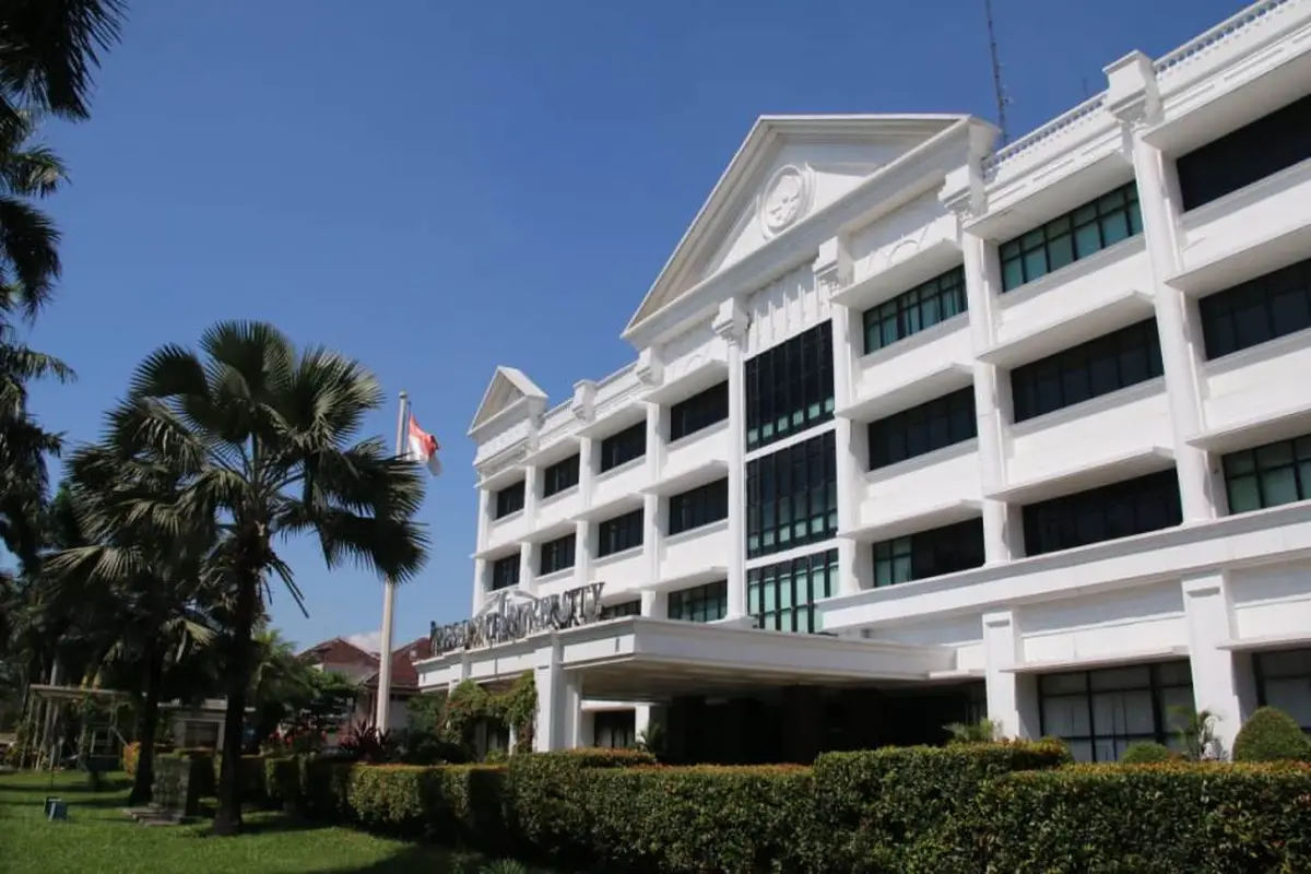 Solusi Pembiayaan Pendidikan Bagi Mahasiswa President University