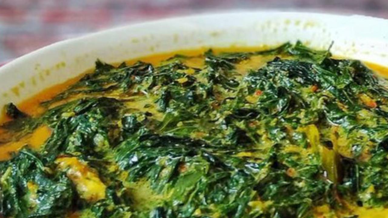 Gulai Daun Singkong