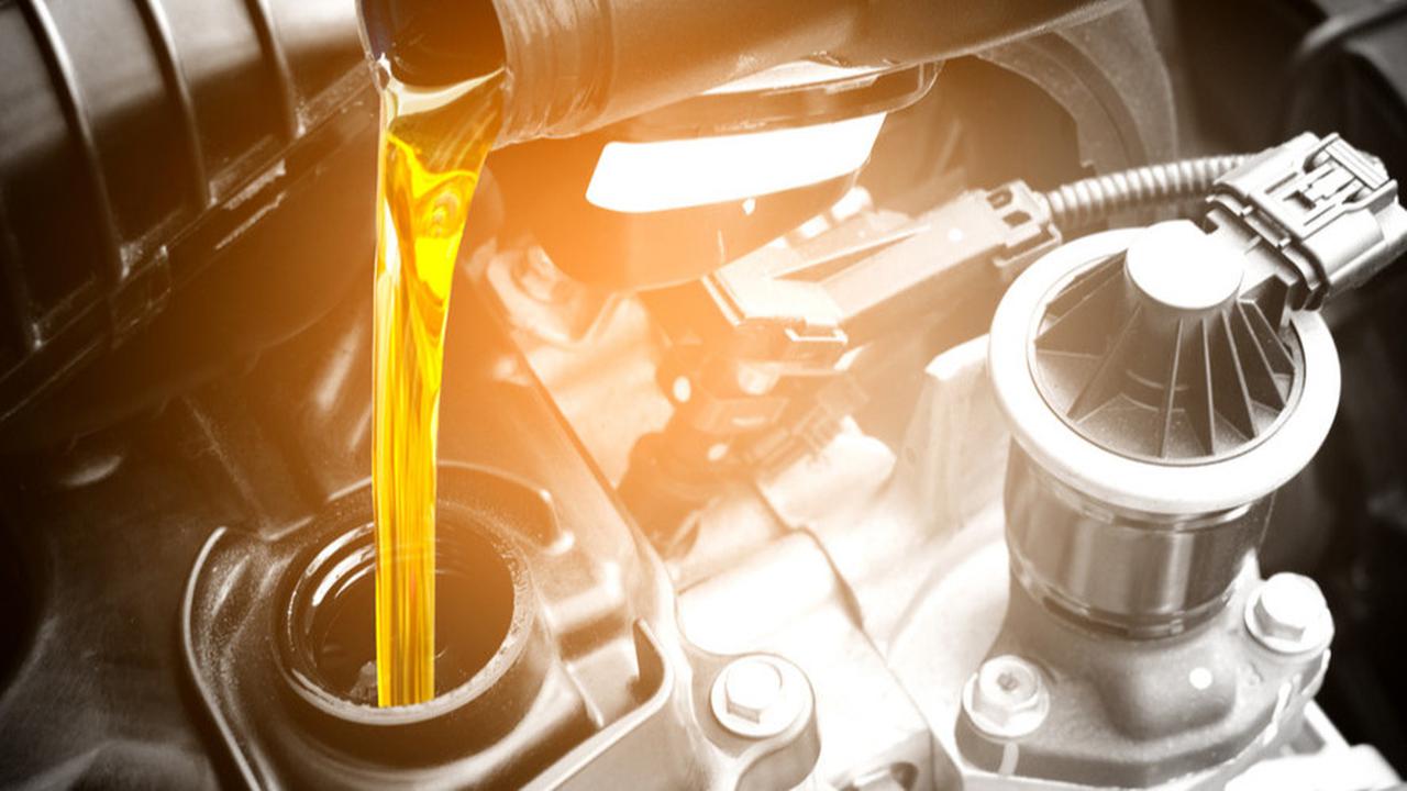 Tipe-Tipe Minyak Mobil Berdasarkan Viskositas dan Dampaknya pada Kinerja