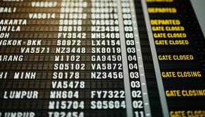 Ilustrasi papan informasi bandara. (dok. Unsplash/ CHUTTERSNAP)