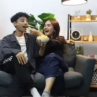 Ilustrasi pasangan PDKT. (Foto: Fimela.com/ADHIB)