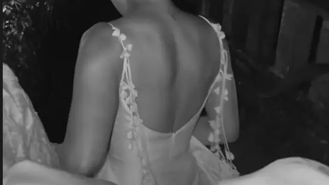 Pesona Elegan Luna Maya dengan Gaun Pengantin Backless dari Hian Tjen, Pancarkan Pesona Princess di Malam Resepsi