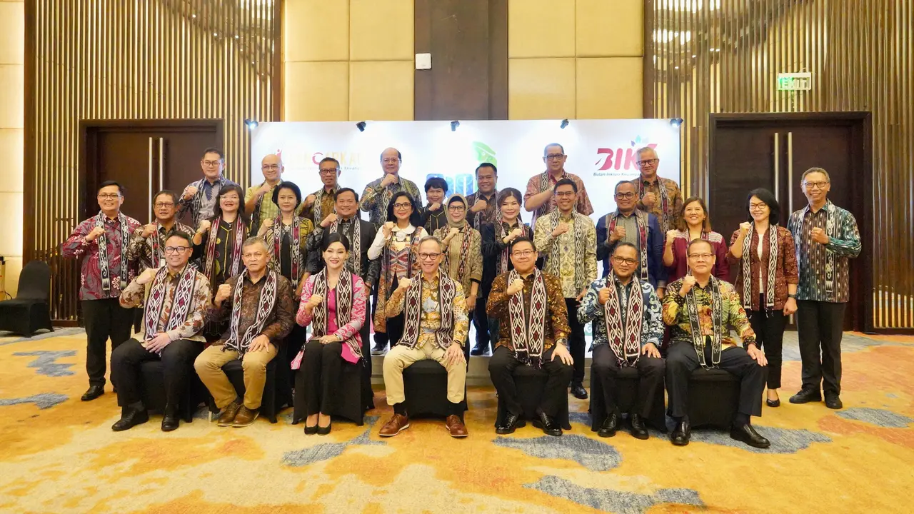 PNM berpartisipasi dalam Financial Expo sekaligus kick off Bulan Inklusi Keuangan 2024 bersama OJK di Balikpapan, Kalimantan Timur. (Dok PNM)