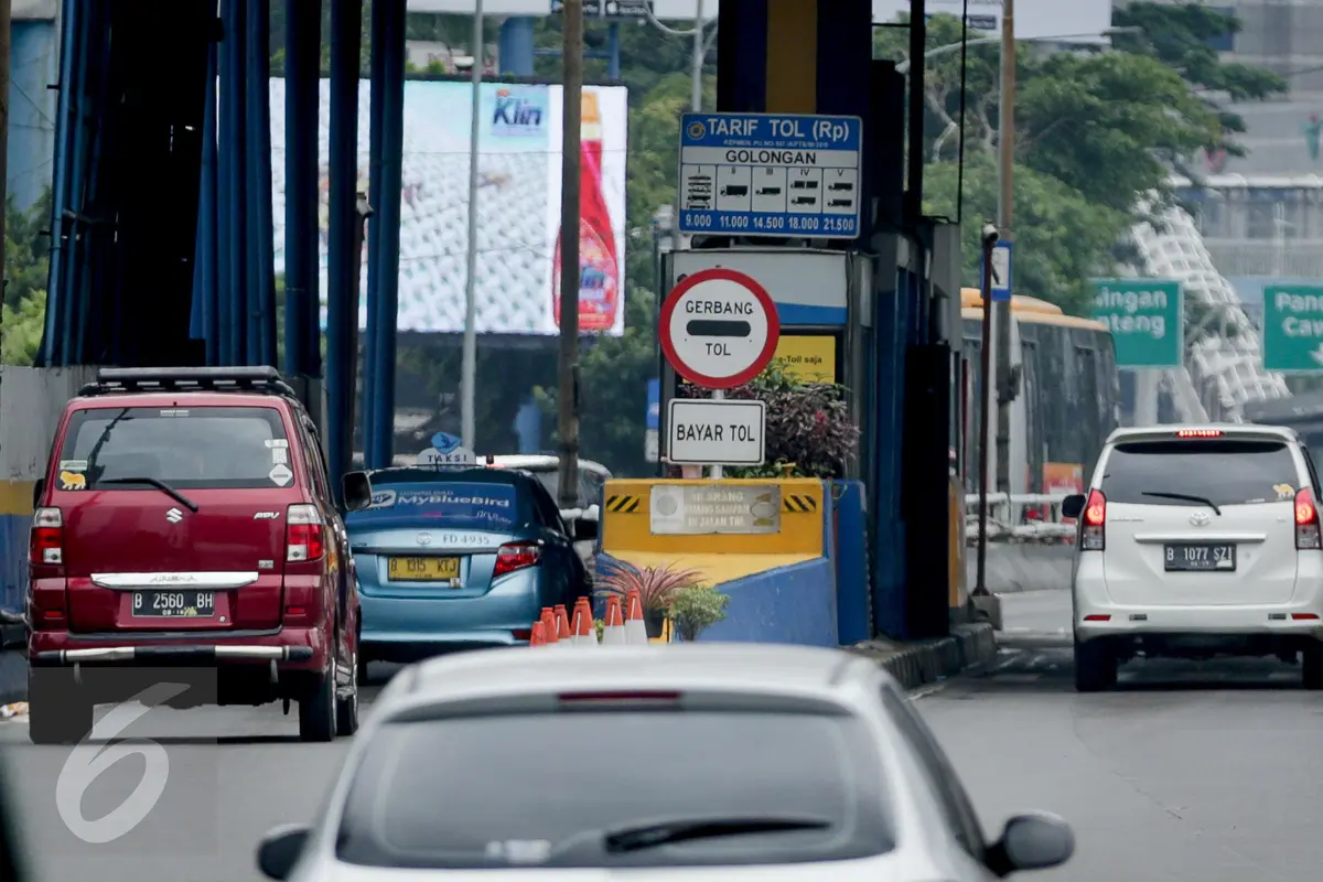 Bayar Tol Tak Bisa Pakai Uang Tunai Mulai Tahun Ini
