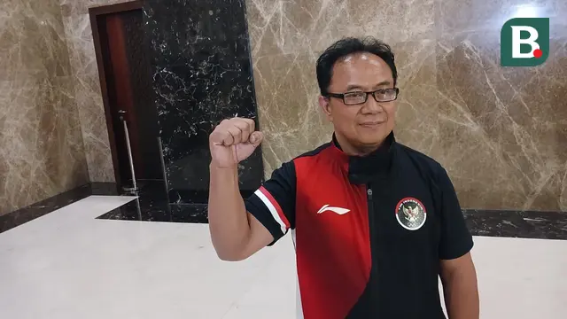 Muhammad Rusli - pelatih angkat besi Indonesia