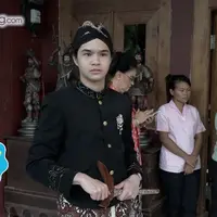 Dul Jaelani jarang cerita soal asmara dengan kakak-kakaknya. 