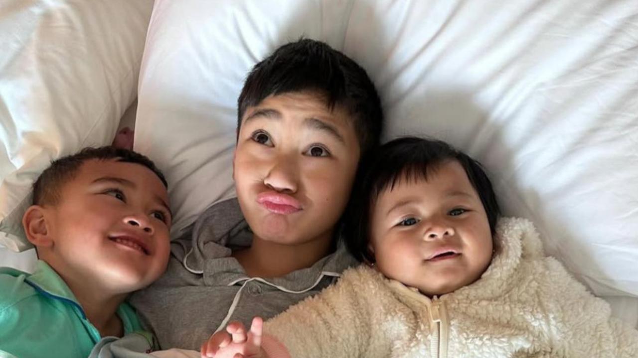 Bikin Gemas Pol-Polan, 5 Momen Kekompakan Rafathar Si Sulung Ngemong Rayyanza dan Baby Lily