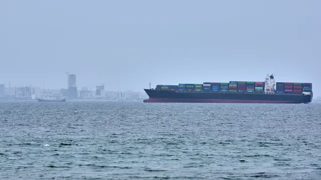 Harga Minyak Naik Lebih dari 1%, Trump Tolak Proposal Iran Soal Selat Hormuz