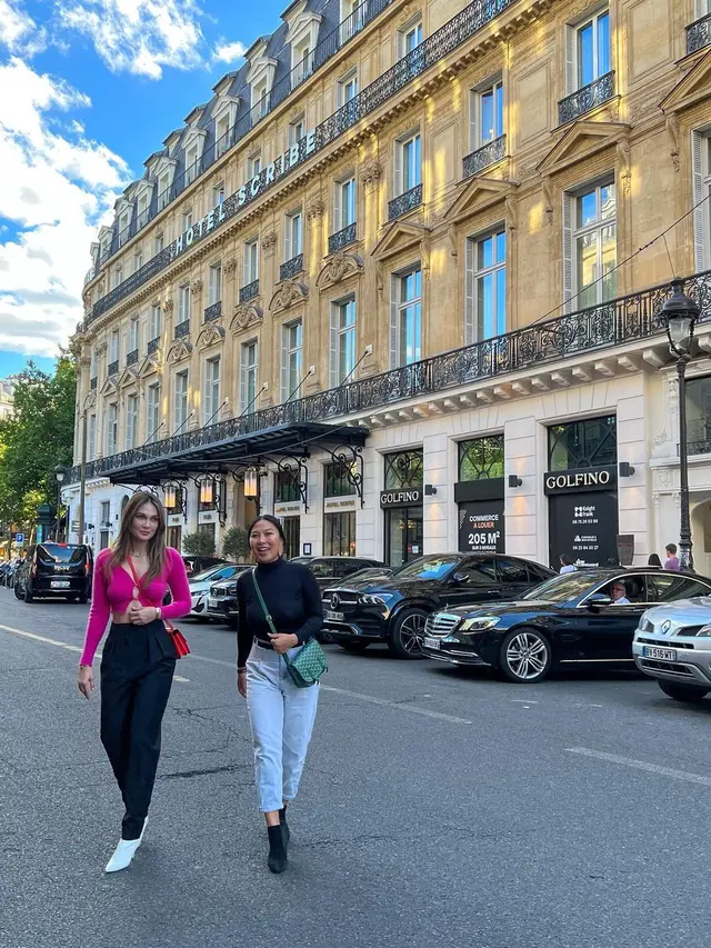 Pakai Outfit Kasual, Luna Maya Tenteng Tas Ratusan Juta Saat Liburan di Paris