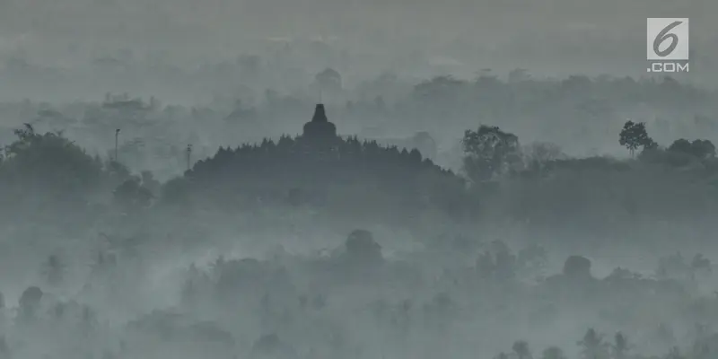 Melihat Kemegahan Candi Borobudur dari Punthuk Setumbu