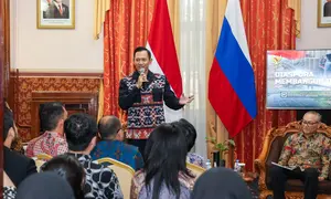 Menteri Koordinator Bidang Infrastruktur dan Pembangunan Kewilayahan AHY mengajak diaspora Indonesia di Rusia berkontribusi dalam pembangunan nasional melalui investasi, inovasi, dan jejaring profesional. (Dok. Kemenko Bidang Infrastruktur dan Pembangunan Kewilayahan)