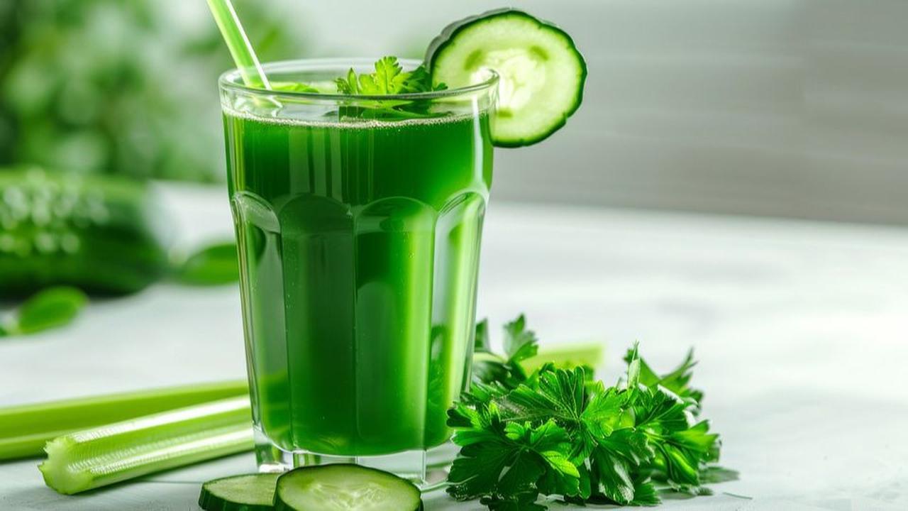 7 Jus Sehat untuk Atasi Jerawat, Ketahui Manfaat Kandungannya