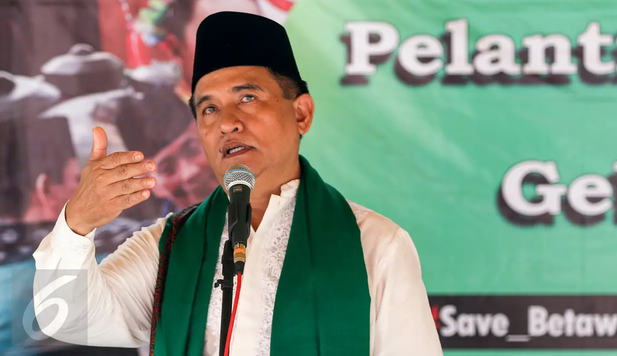 Yusril Ihza Mahendra saat memberikan sambutan dalam acara Gebyar Budaya Betawi di Balai Rakyat Condet, Kramatjati, Jakarta Timur, Minggu (20/3/2016). (Liputan6.com/Yoppy Renato)