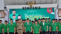Gus Yaqut memimpin pengukuhan Pengurus Wilayah GP Ansor Jawa Timur PAW periode 2019 - 2023 di Pendopo Kabupaten Pasuruan. (Istimewa)