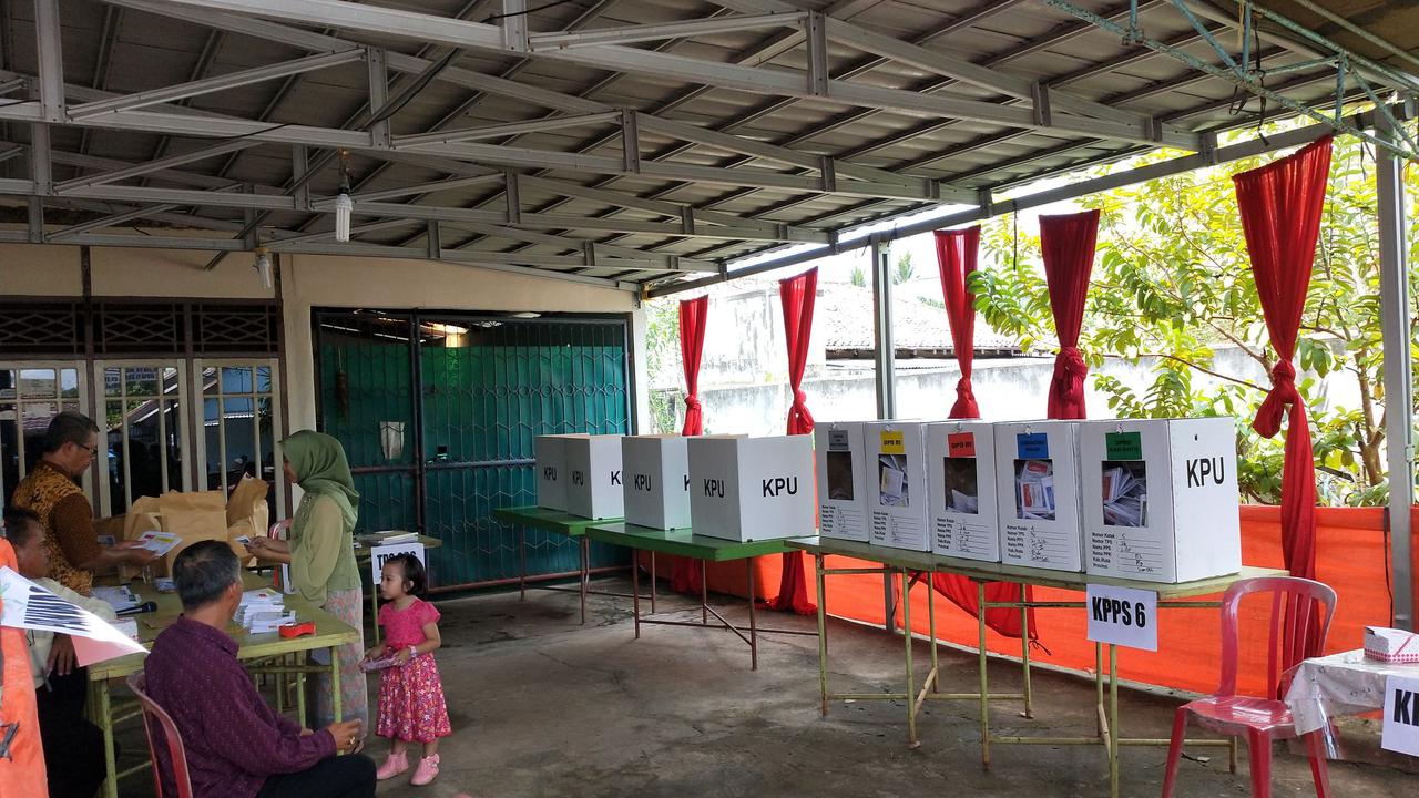 Antar Surat Suara Pemilu, Petugas KPPS Banyuasin Tewas Ditabrak Babi Hutan