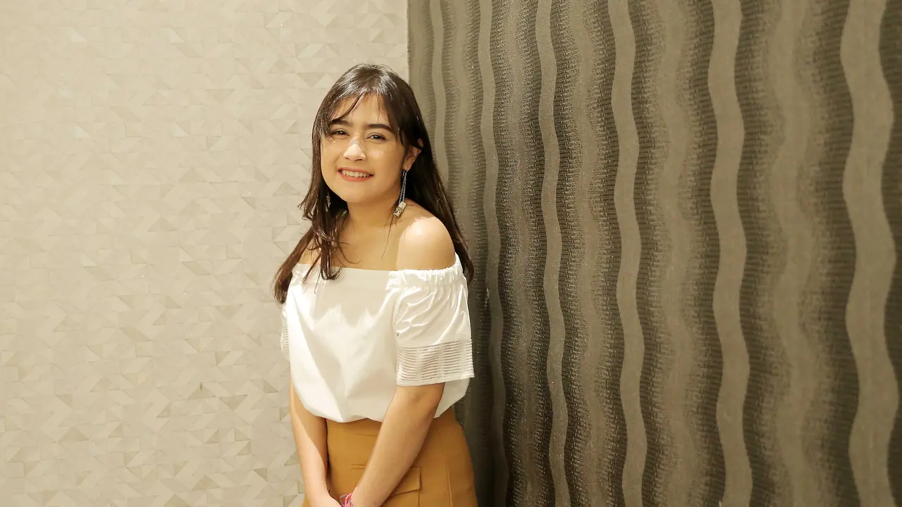 [Bintang] Prilly Latuconsina