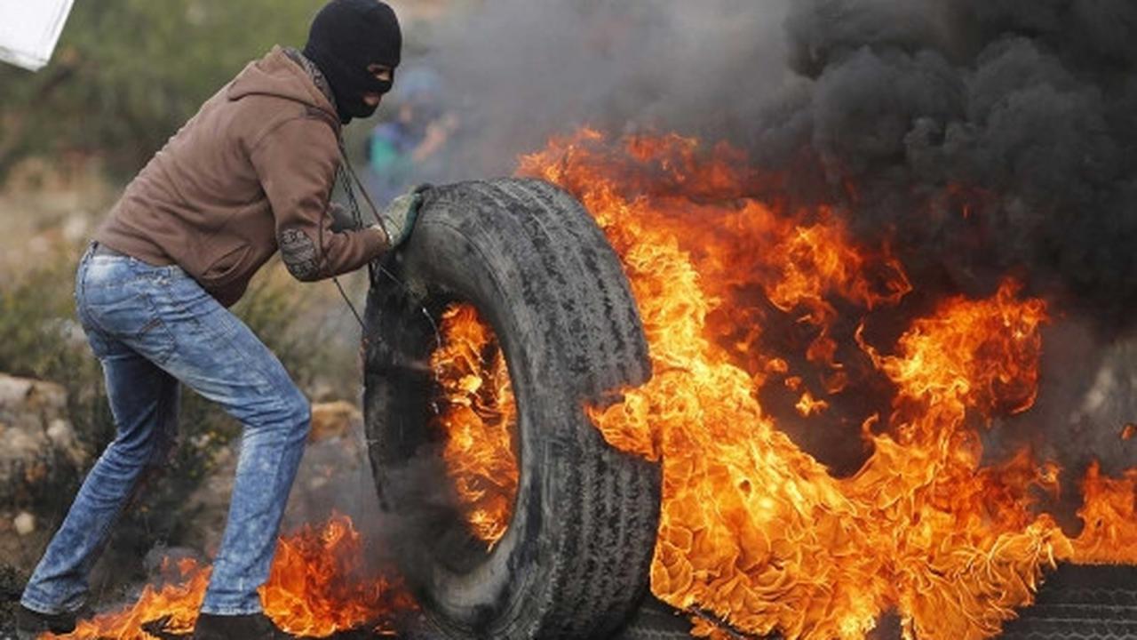 Ini senjata pamungkas demonstran Palestina melawan pasukan zionis