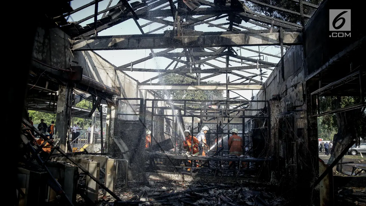 20170519-Kebakaran di Stasiun Klender-Fanani