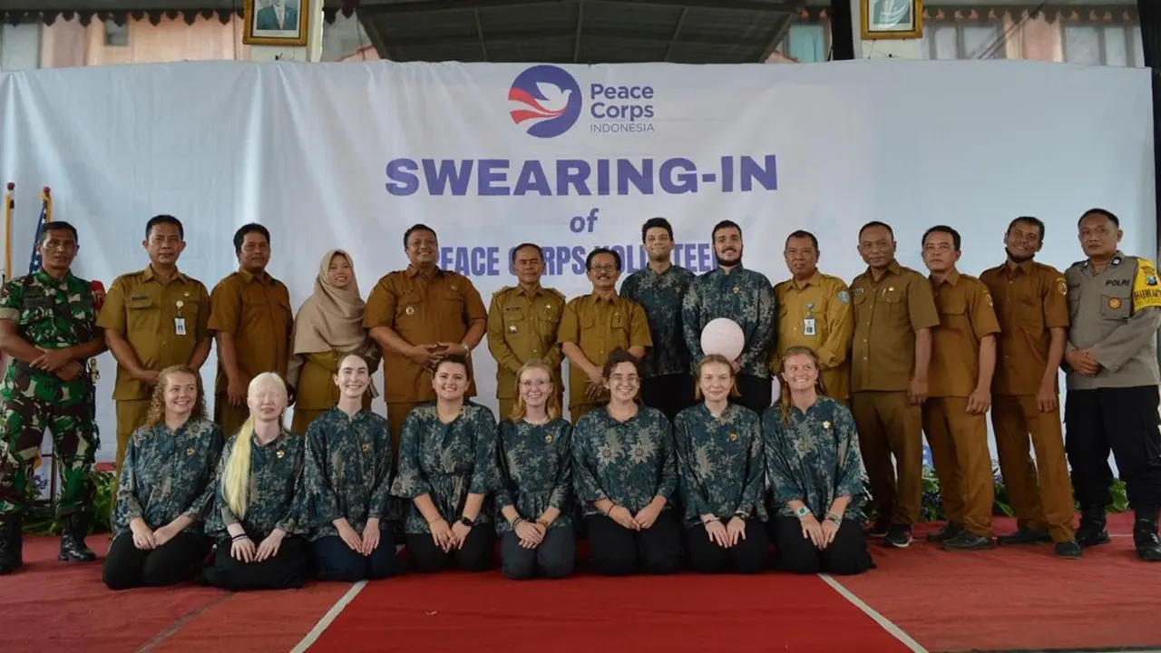 Relawan Peace Corps di Indonesia