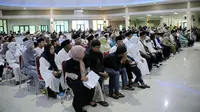 Sebanyak 146 pasangan mengikuti isbat nikah di Kantor Kementerian Agama Kota Tangerang. (Liputan6.com/Pramita Tristiawati)