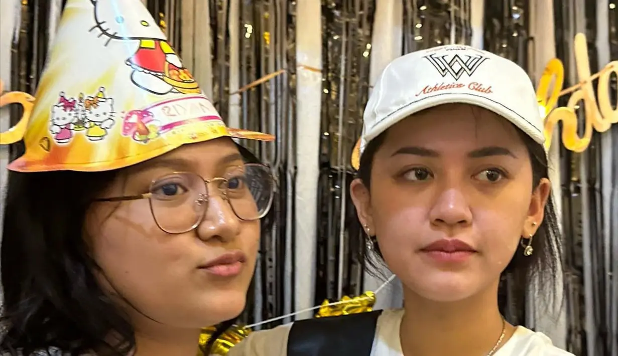 "Happy birthday!! love u infinty sis💖," tulis Riang di unggahannya 10 Juli kemarin. [Instagram @riyychyy]