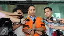 Kuasa hukum Saipul Jamil, Kasman Sangaji memberikan keterangan di Gedung KPK, Jakarta, Kamis (11/8). Kasus dugaan suap pengurangan vonis Saipul Jamil siap disidangkan karena dinyatakan p21. (Liputan6.com/Helmi Afandi)