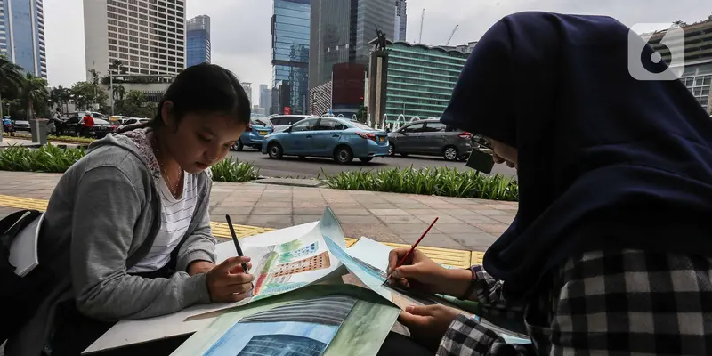 Berlatih Melukis di Bundaran HI Jakarta