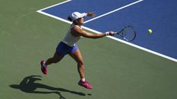 Janice sukses membungkam Kudermetova dengan skor 6-4, 4-6, 6-4 untuk melaju ke babak putaran kedua US Open 2025. (AP Photo/Frank Franklin II)