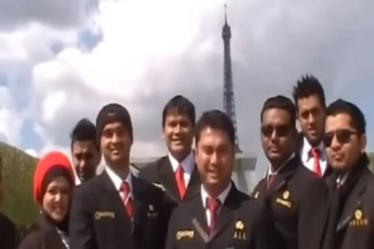 Syuting di Menara Eifel, Kesaksian MLM Ini Bikin Netizen Ragu!