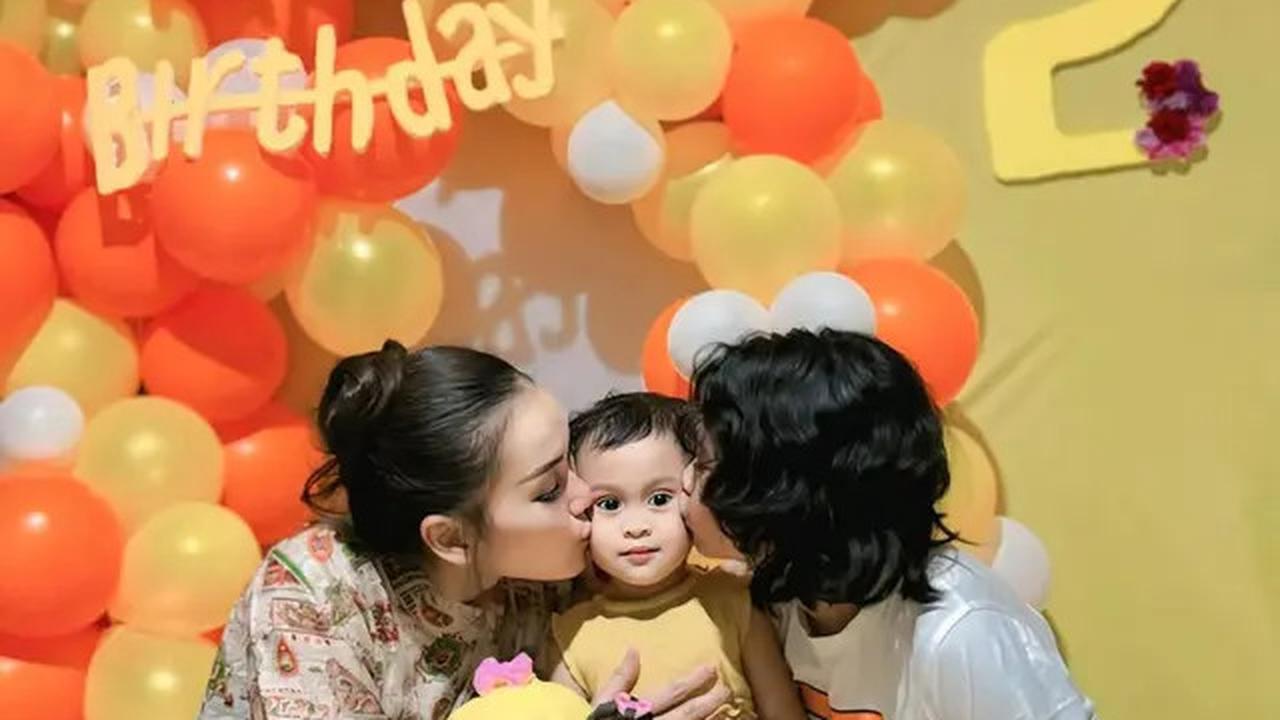 6 Potret Ultah ke-2 Sumehra Keponakan Ayu Ting Ting, Ungkap Rindu Sang Adik