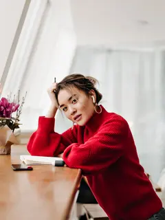 Menjalani hidup./Copyright&nbsp;freepik.com/author/lookstudio