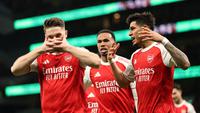 Tak puas di situ, Gyokeres dan Eze berhasil mencatatkan namanya sebagai pencetak brace dalam kemenangan 4-1 Arsenal atas Tottenham Hotspur. (AP Photo/Ian Walton)