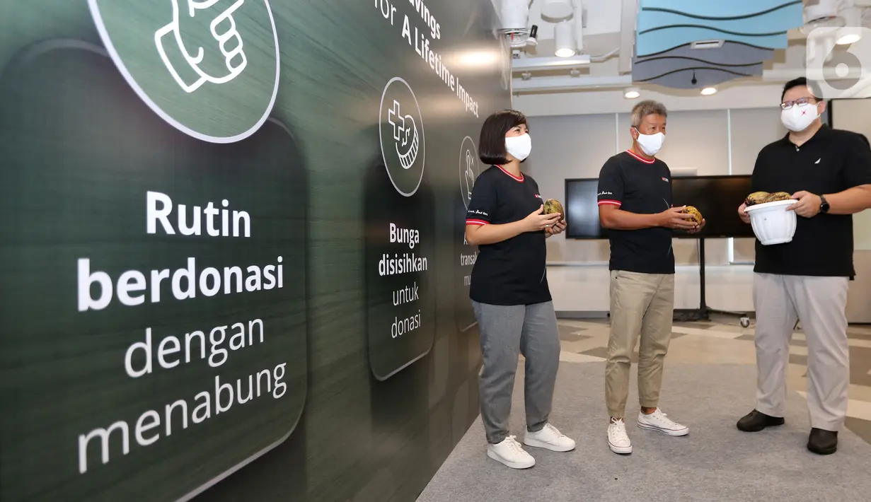 Bank DBS Indonesia meluncurkan rekening Green Savings yang memberikan kemudahan bagi nasabah untuk menabung sekaligus memberikan kontribusi sosial kepada wirausaha sosial, Krakakoa. Bank DBS Indonesia berkomitmen dalam membangun masyarakat berkelanjutan dan kelestarian lingkungan. (Liputan6.com/DBS)