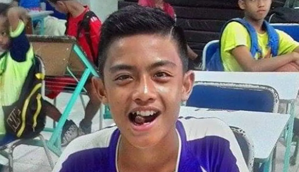 Pemain bola kelahiran Blora, 21 Desember 2001 ini memang tumbuh dan besar di Blora. Arhan memulai karier di dunia sepak bola dengan masuk SSB saat kelas 3 SD di SSB Putra Mustika Blora. (Liputan6.com/FB/Arhan Sikidal Terangbangsa)