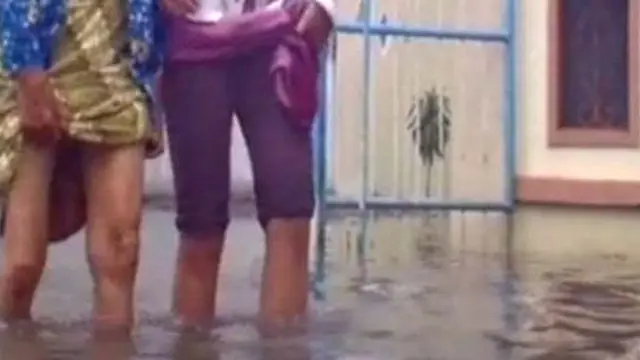 Kilas Indonesia, Dari Banjir Hingga Gitar Jokowi