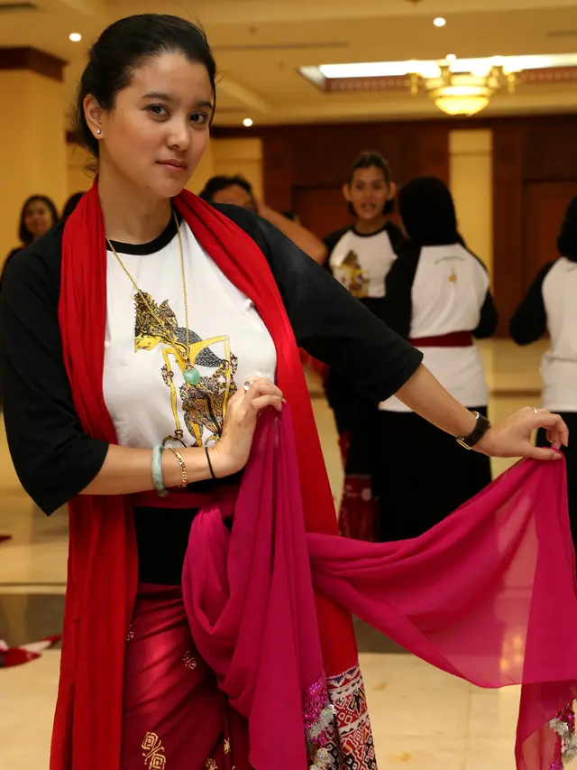 [Bintang] Marcella Zalianty