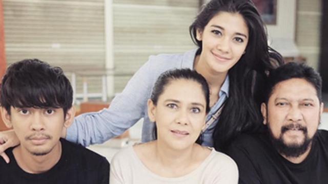 [Bintang] Lydia Kandou dan Jamal Mirdad