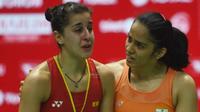 Saina Nehwal tak puas dengan gelar Indonesia Masters 2019 yang diraihnya karena menang retired dari Carolina Marin. (AFP/Adek Berry)