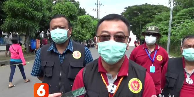 VIDEO: Ratusan Warga Antre Jalani Rapid Test di Masjid Al Akbar Surabaya
