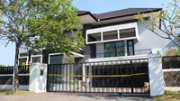 Rumah tempat WNA penjahat siber beroperasi