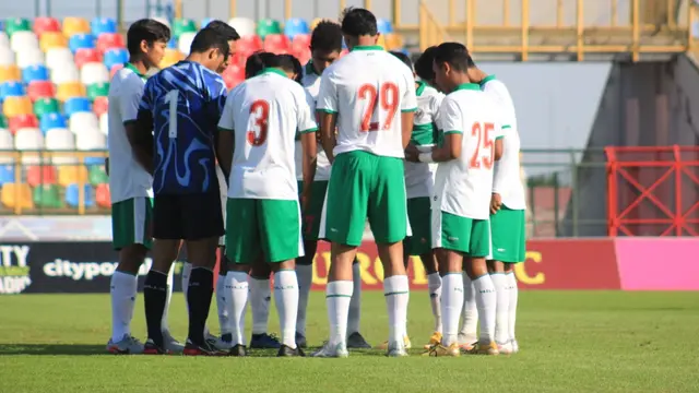 Timnas Indonesia U-19 ketika melawan Qatar U-19, Minggu (20/9/2020).