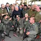 PM Israel Benjamin Netanyahu bersama para tentara Israel. Dok: Akun resmi X Benjamin Netanyahu @Netanyahu