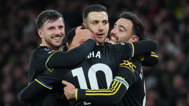 Foto: 2 Pilar MU Saat Hancurkan Wolverhampton di Liga Inggris, Bruno Fernandes Ajaib dan Mason Mount Seperti Terlahir Kembali