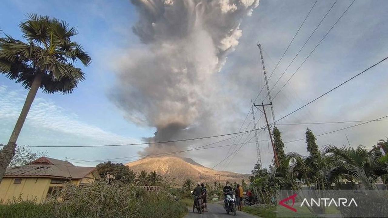 Tahukah Anda? Gunung Merapi Siaga Level III: BNPB Catat Peningkatan Aktivitas Kegempaan Signifikan