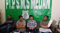 PT Pesemes Medan selaku pemilik hak eksklusif atas logo dan merek PSMS meminta PT Kinantan Medan Indonesia untuk mundur dari manajemen klub. (Bola.com/Zulfirdaus Harahap)