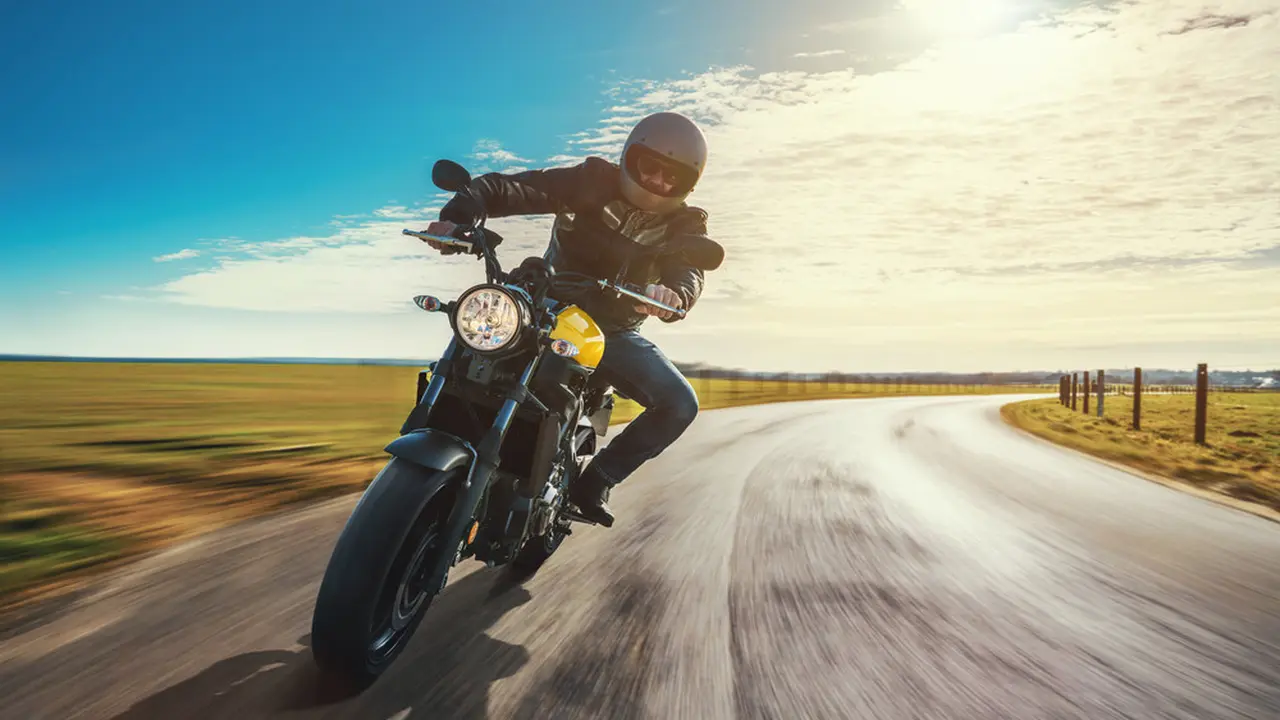 Jangan Nodai Touring Lo, Ini Cara Asik Riding Motor Tanpa Jejak Sampah Putung