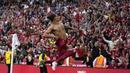 Pemain Liverpool, Darwin Nunez merayakan gol ketiga timnya saat laga Community Shield 2022 melawan Manchester City di King Power Stadium, Sabtu (30/07/2022) malam WIB. (AP/Frank Augstein)