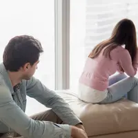 Jika pasangan terlihat cuek dan acuh dalam hubungan, mungkin ia memiliki zodiak berikut ini.